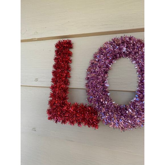 20” Red Pink Tinsel LOVE Valentines Day Wreath Door Hanger Swag Wall Decor - Picture 6 of 9